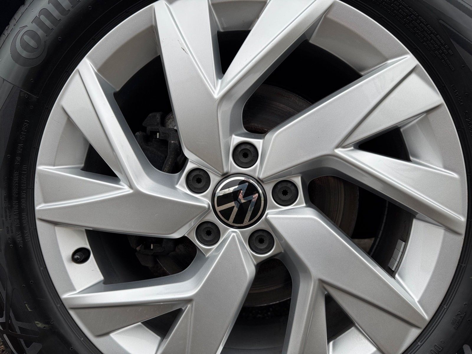 Fahrzeugabbildung Volkswagen Tiguan Elegance 4Motion 2.0 TDI