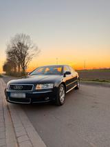 Audi A8 4.2L V8 - Audi A8 aus 2004: 4.2