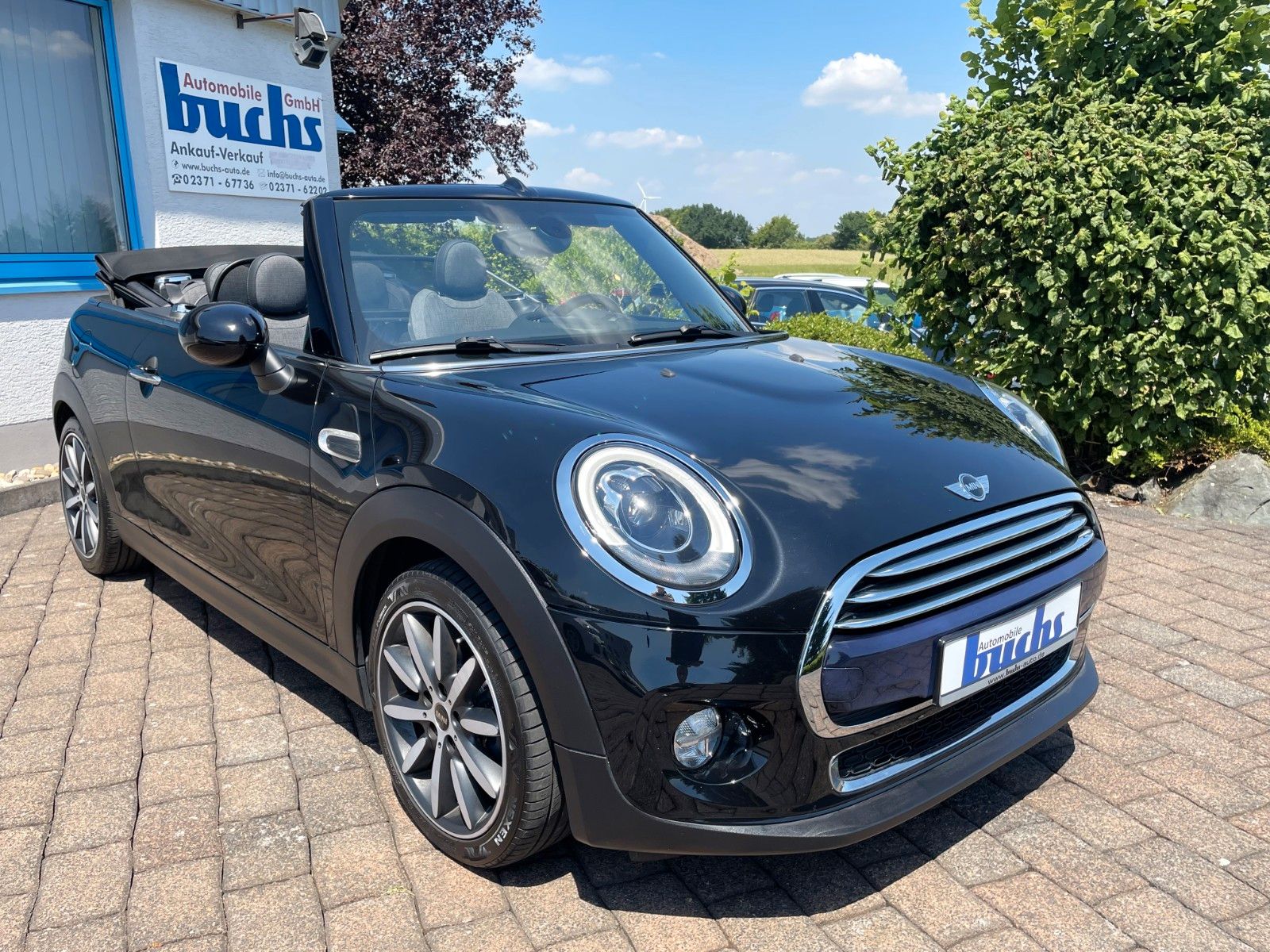 MINI Cooper Cabrio LED Teilleder Sportsitze Navi 17"