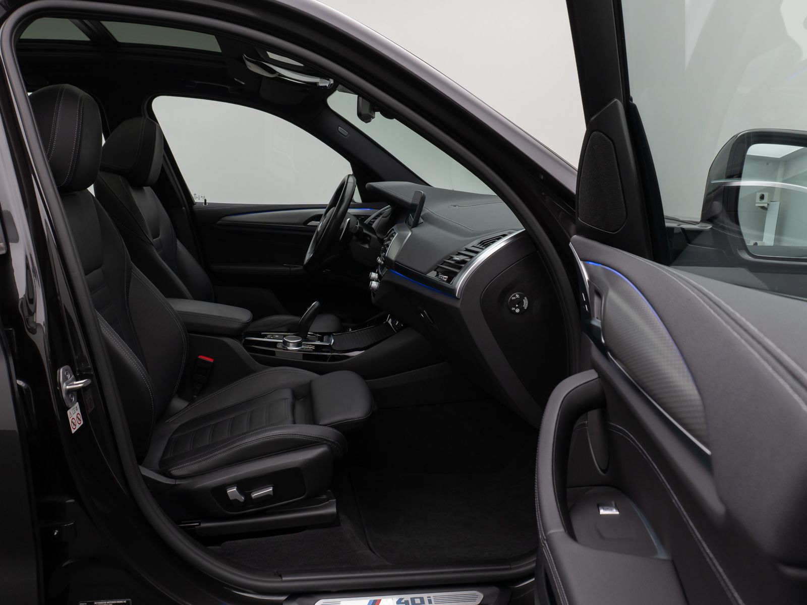 Fahrzeugabbildung BMW X3 M40i Panorama Kamera HUD DAB HiFi AHK Komfort