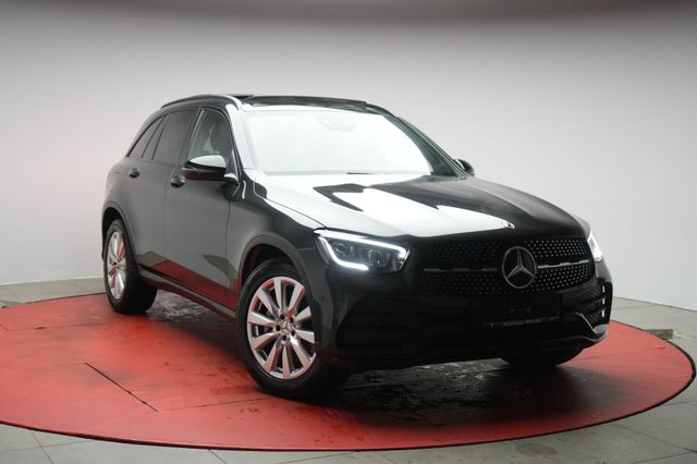 Mercedes-Benz GLC 300 d 4Matic 9G AMG Navi/Temp/Burmester/Pano