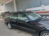 Mercedes-Benz Mercedes E 270 - Mercedes-Benz E 270 mit Diesel-Antrieb: Kombi, Automatik