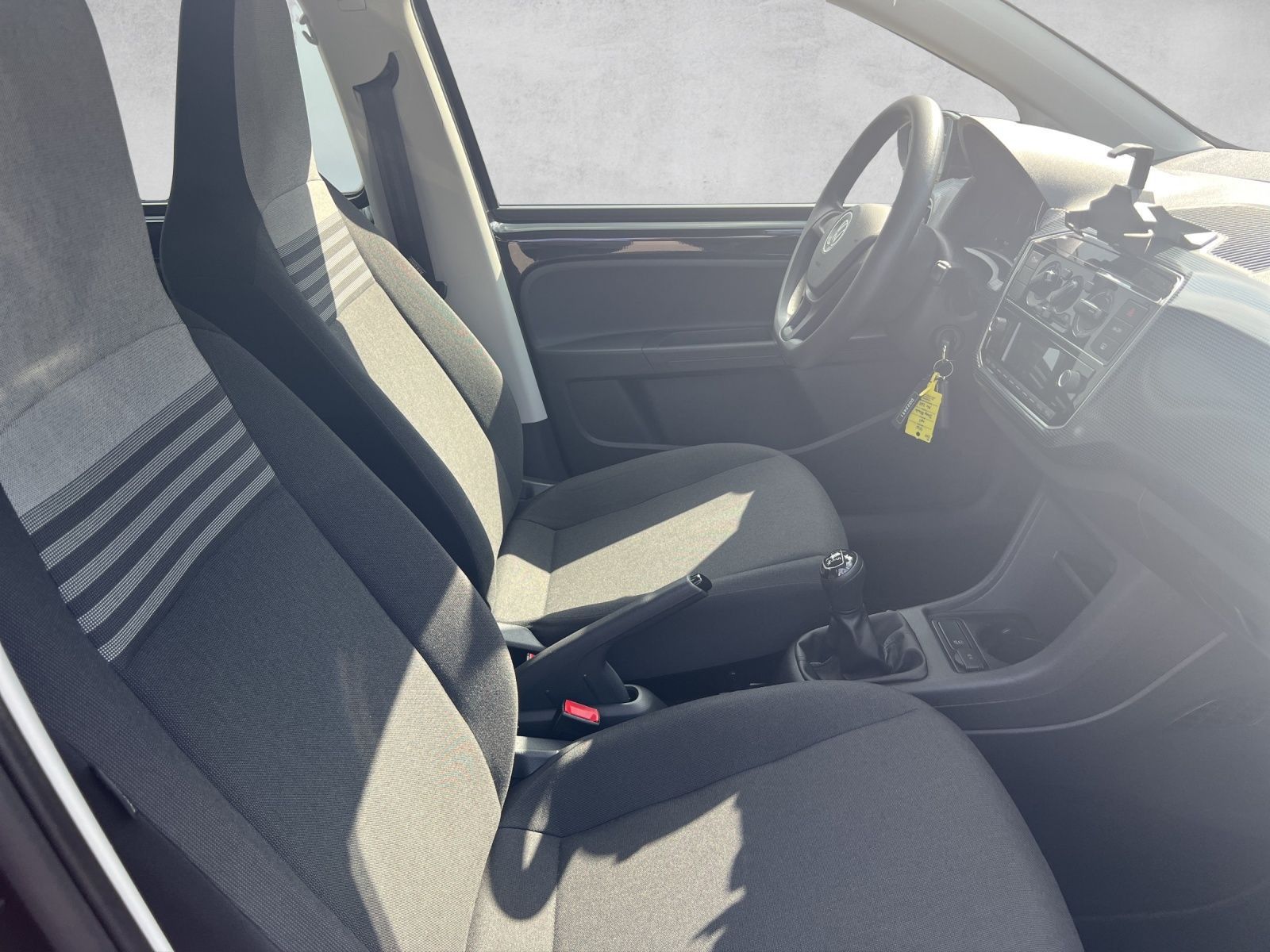 Volkswagen up! - Bild 30