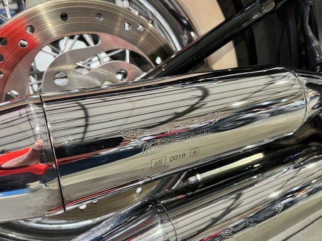 Fahrzeugabbildung Harley-Davidson FLSTNI Softail Deluxe Custom 96cui Twin Cam