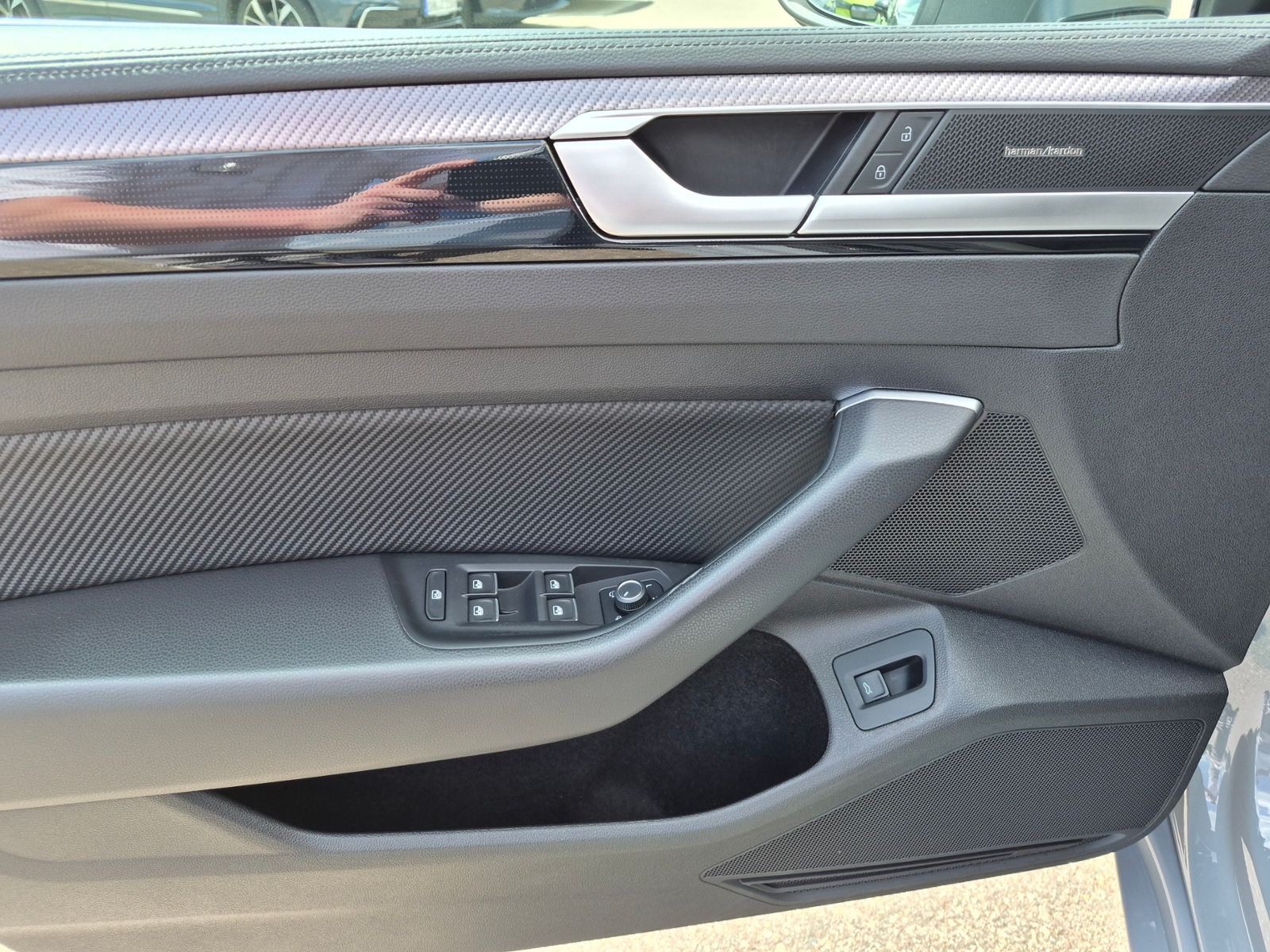 Volkswagen Arteon R Shooting Brake 2,0 l TSI 4MOTION 235 kW foto 11