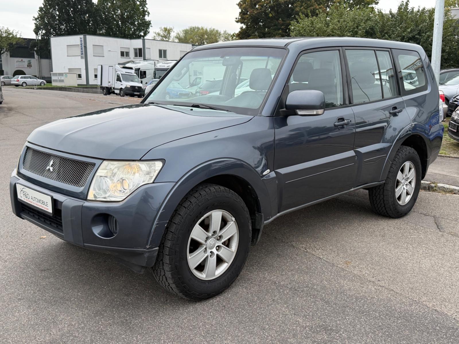 MITSUBISHI PAJERO 3.2 DI-D 160CH - INVITE - BVM - ATTELAGE - CT NEUF - HISTORIQUE ENTRETIEN COMPLET - 1ERE MAIN