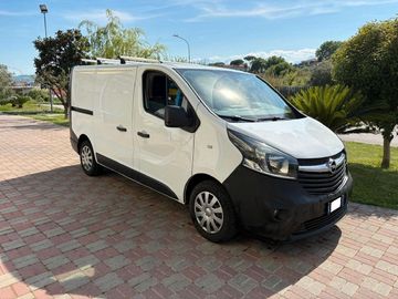 Opel Vivaro - 3
