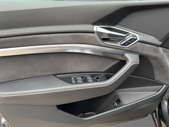 e-tron Sportback 55 quattro S line