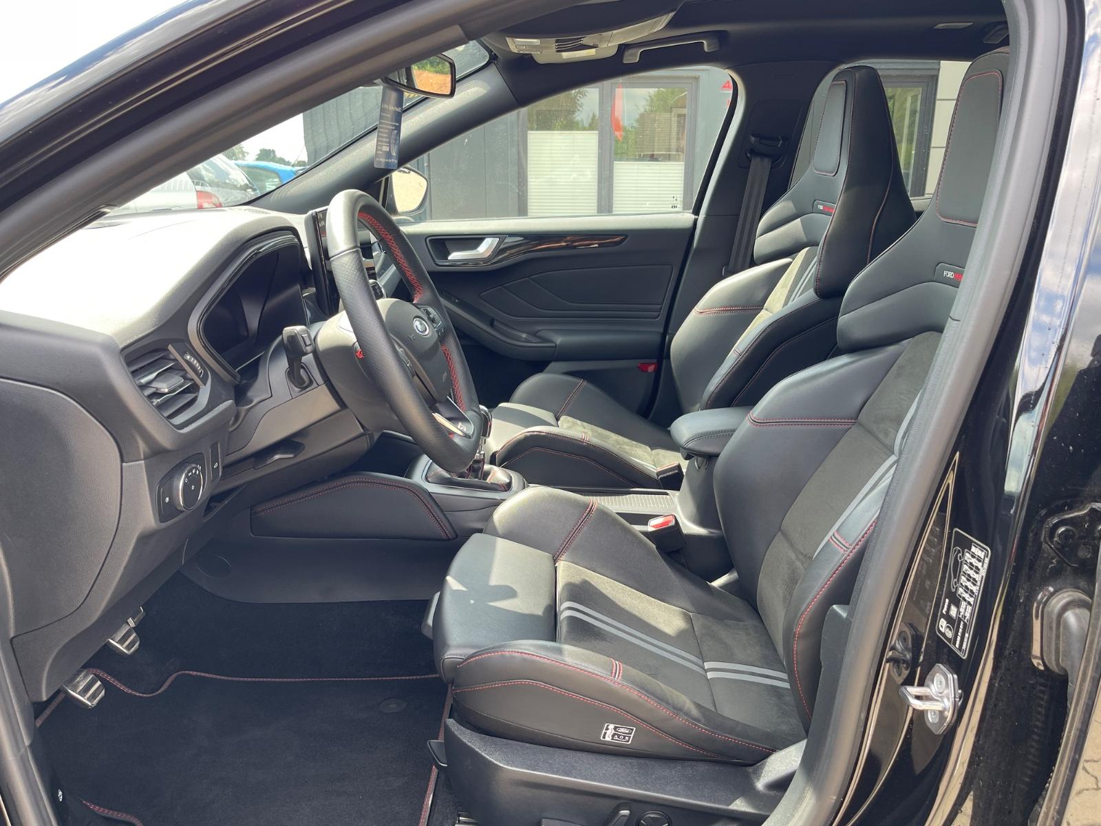 Ford Focus Turnier 2.3 EcoBoost ST X 1HD MwSt.  B&O