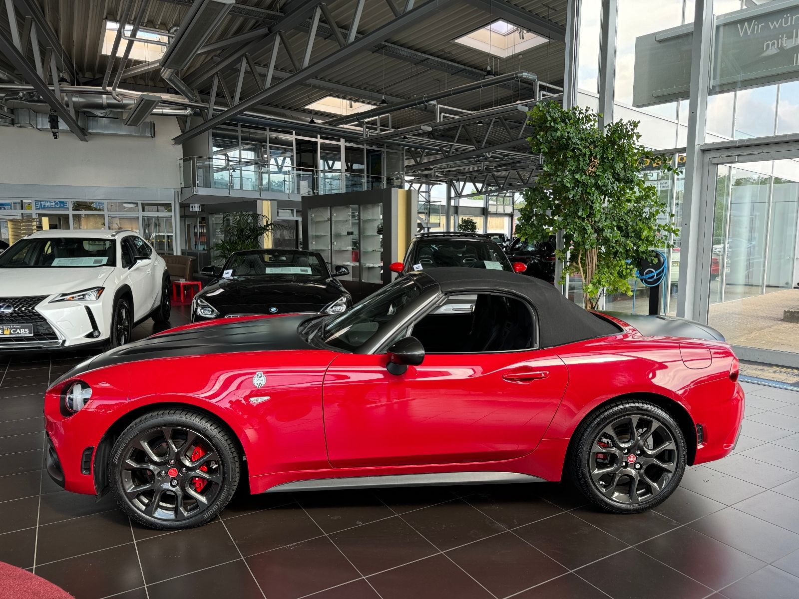 Fahrzeugabbildung Abarth 124 Spider Turbo Turismo LEDER BOSE NAV