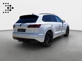 Volkswagen Touareg 3.0 TDI R-Line 4M*Pano*20Z*AHK*Air*Matri - gebrauchte VW Touareg aus dem Jahr 2022