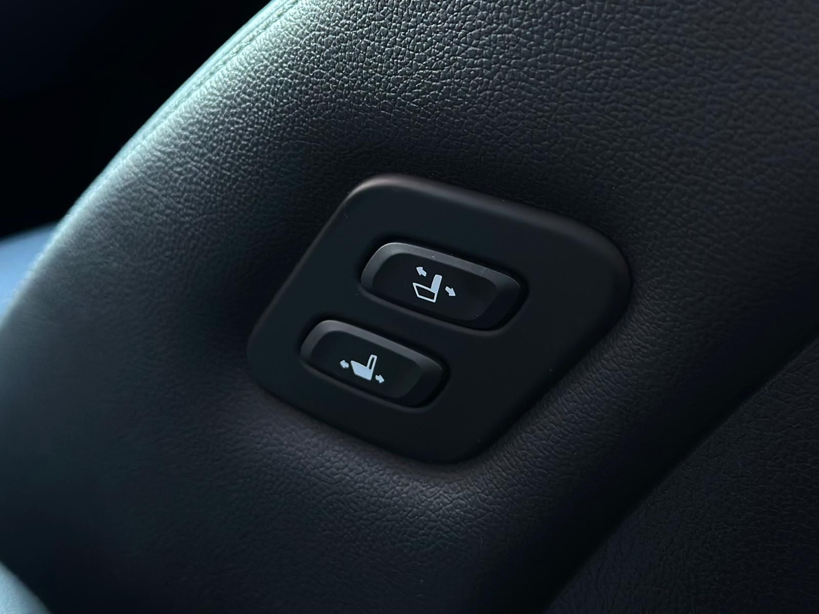 HYUNDAI SANTA FE 2.2CRDi PREMIUM 4WD* LED#4xSHZ#LH#KEYLE - Image 25