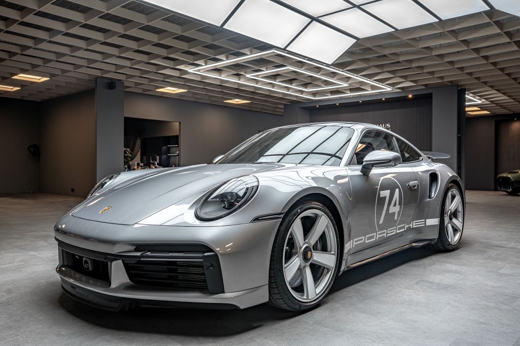 Image of Porsche 992