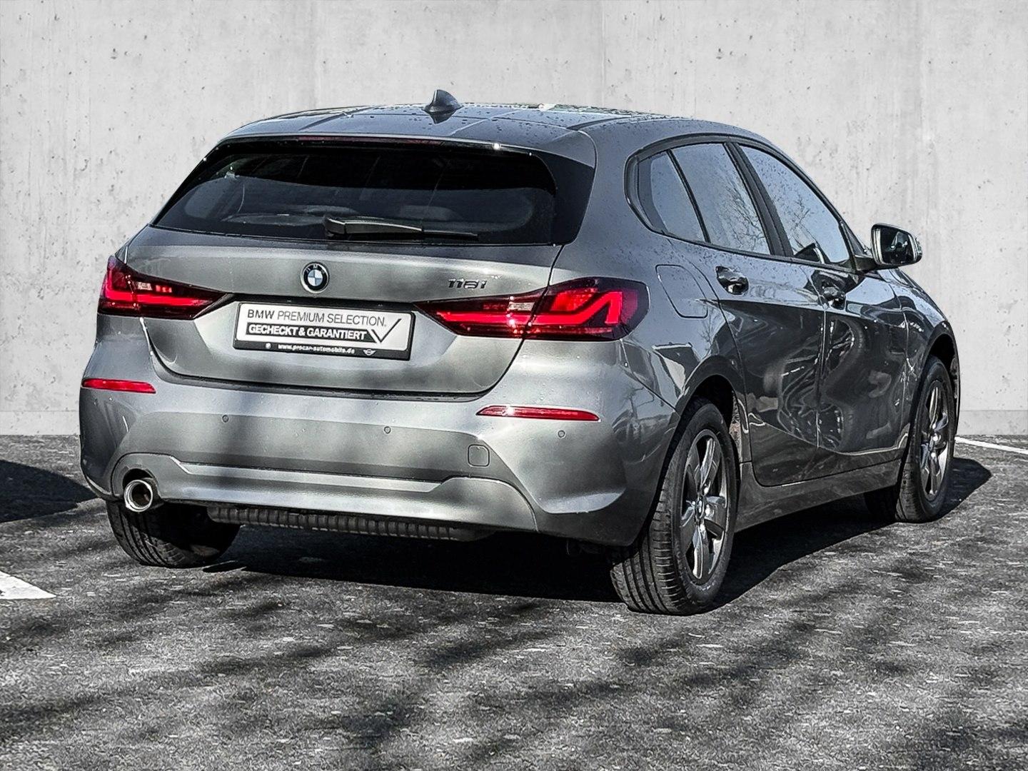 BMW 118i Advantage AHK+NAVI+LED+PDC+DAB+TEMPOMAT