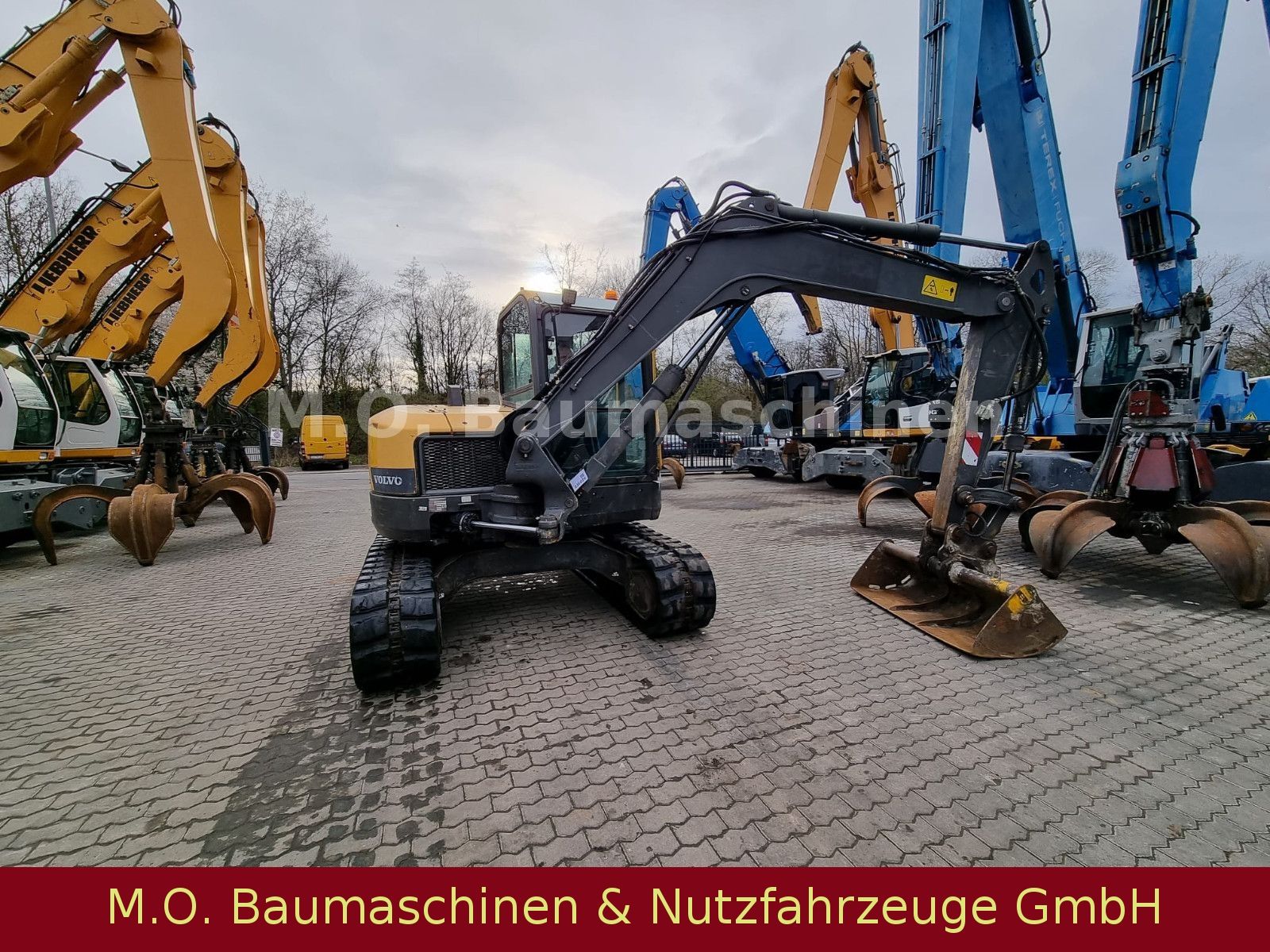 Fahrzeugabbildung Volvo ECR 88 D / Hammerleitung / SW