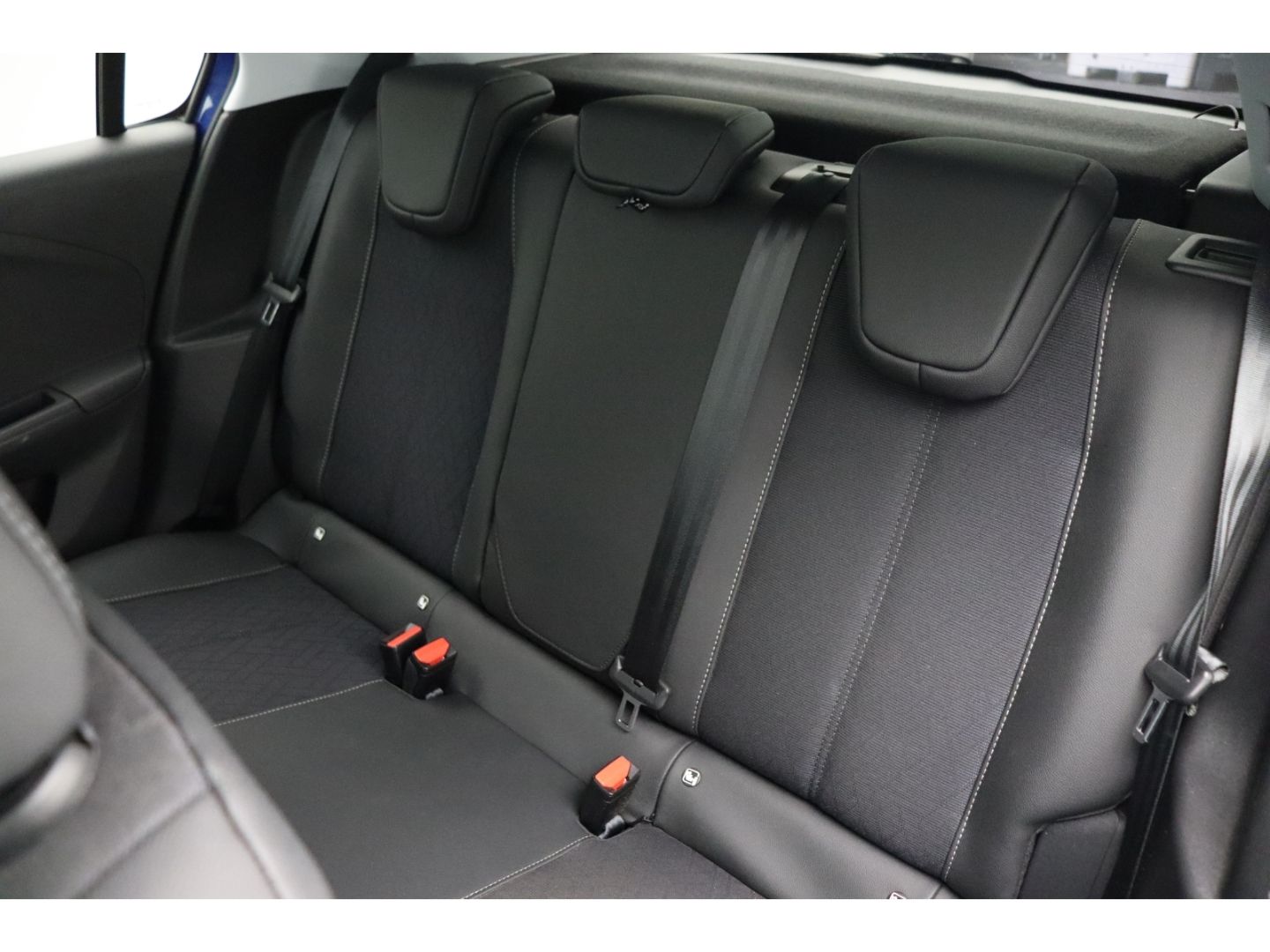 Fahrzeugabbildung Opel Corsa-e F Elegance Navi Totwinkelass. Kamera SHZ