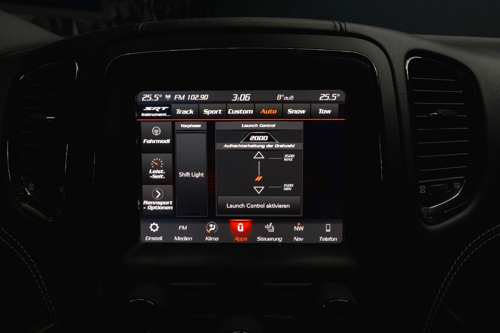 Fahrzeugabbildung Dodge Durango 6.4 V8 SRT Performance 4x4 Night-Paket