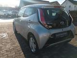 Toyota Aygo x-play touch * Kamera * Tempomat * - silberne Toyota Aygo (X)