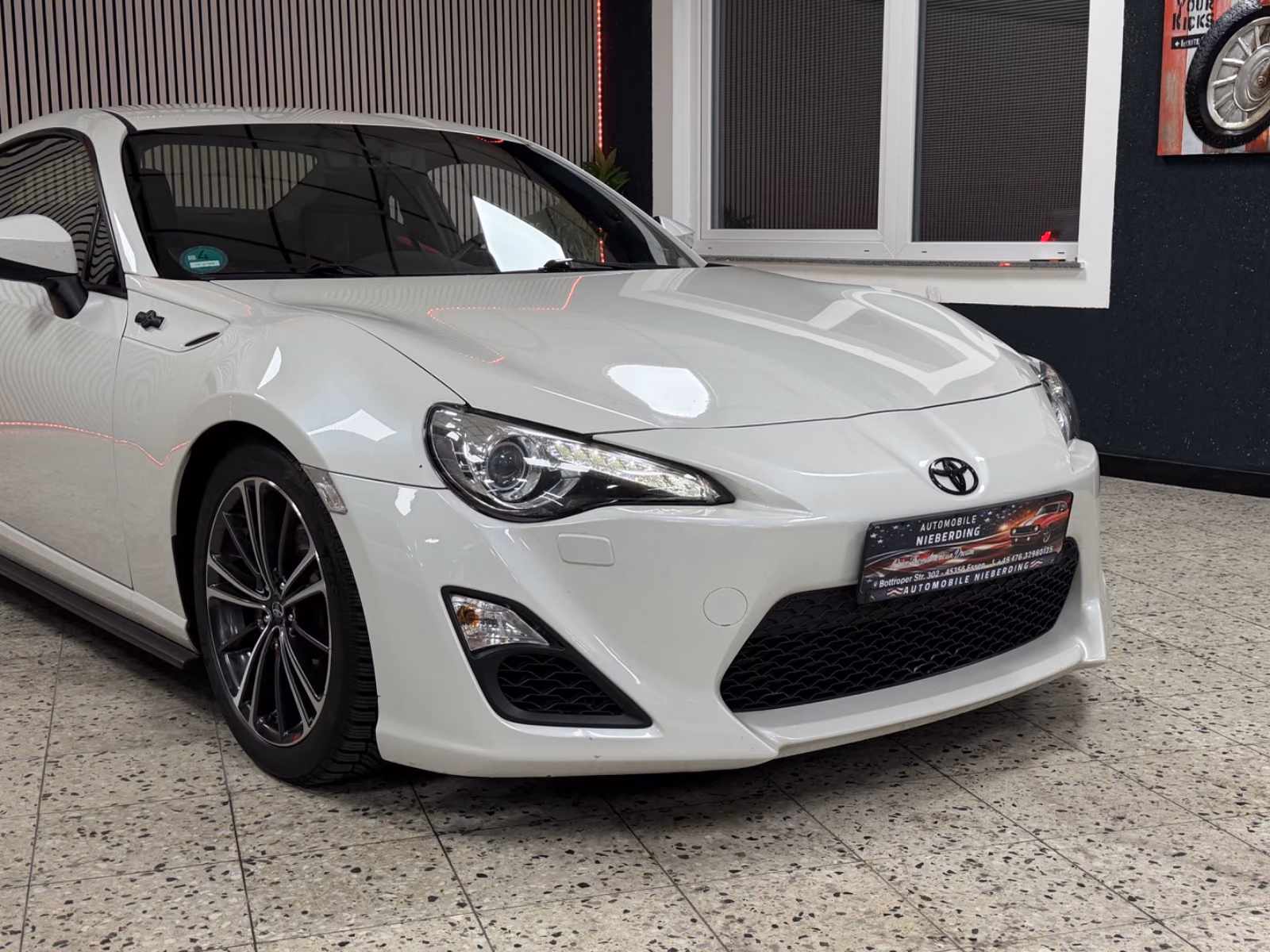 Toyota GT86 HKS Kompressor /  GP Perfomance / Milltek