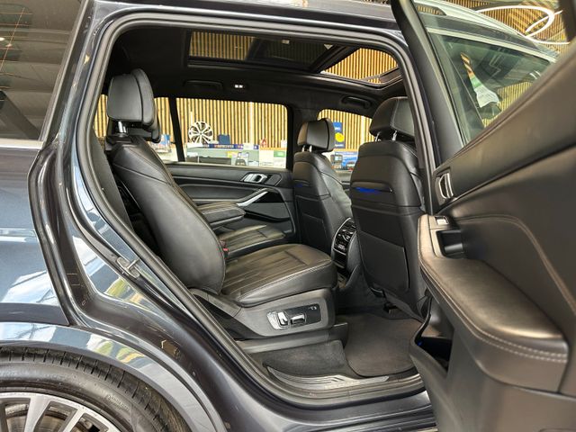 MYAUTOCENTER – Gebraucht- und Jahreswagen mit Werkstattservice in Pfaffenhofen BMW X7 *PANO(SKYLOUNGE)*HEADUP*6SITZER*5-ZONEN*VOLL*