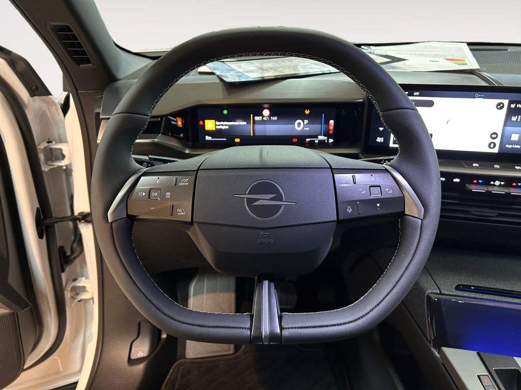 Fahrzeugabbildung Opel Grandland 1.2 DI Hybrid 48 V Automatik Edition