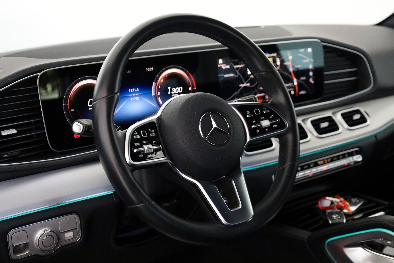 Fahrzeugabbildung Mercedes-Benz GLE 350e 4M,Leder,Navi,LED,SH,360Kamera,ACC,AHK