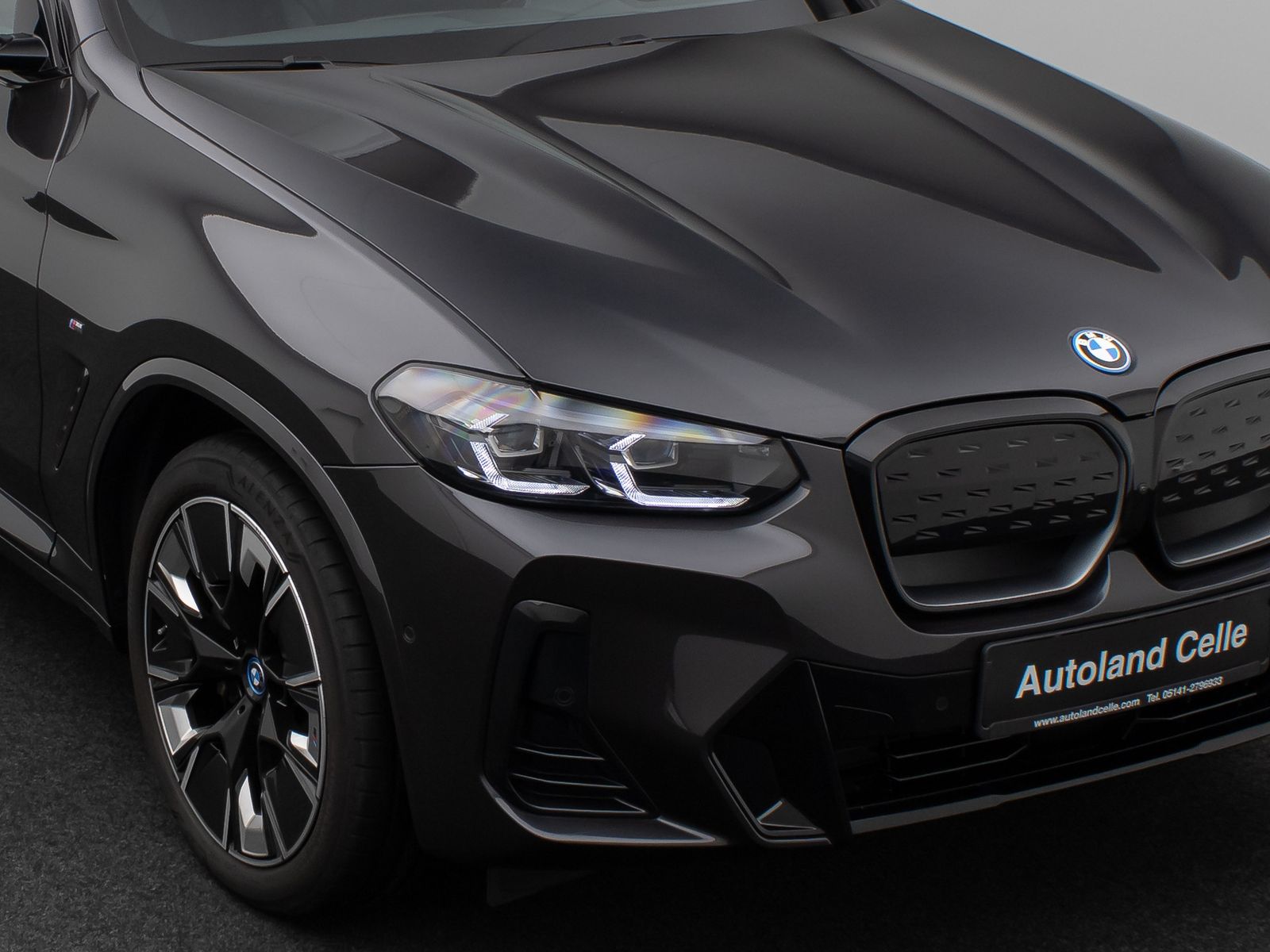 Fahrzeugabbildung BMW iX3 Impressive M Sport Panorama 360°HUD DAB H/K