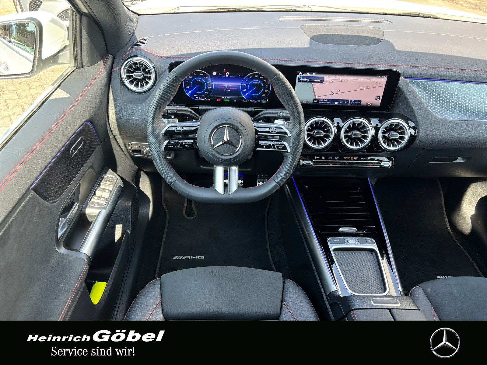 Fahrzeugabbildung Mercedes-Benz EQA 250 AMG*TOTWINKEL*APPLE-CARPLAY*AMBIENTEBEL
