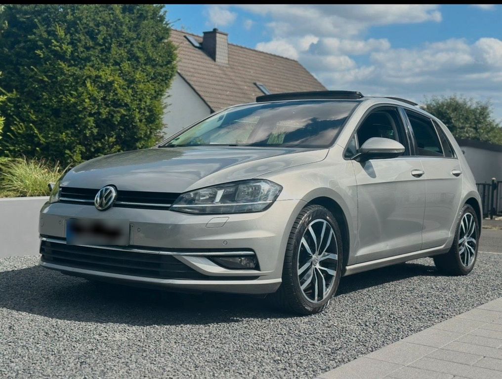 Image of Volkswagen Golf