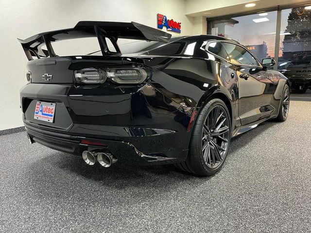 Fahrzeugabbildung Chevrolet CAMARO ZL1-1SE  6.2 V8 KOMPRESSOR CARBON SOFORT!
