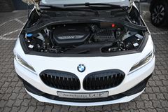 BMW 218 d Active Tourer Advantage Navi AHK LED PDC