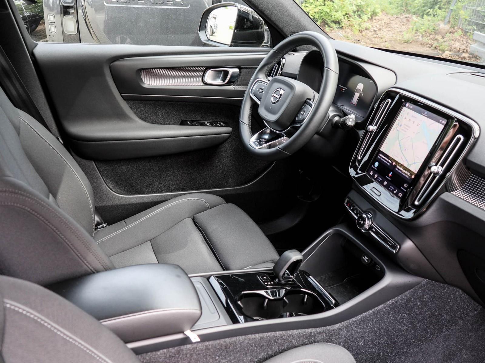 Volvo XC40 Plus Recharge Pure Electric 2WD Rückfahrkam
