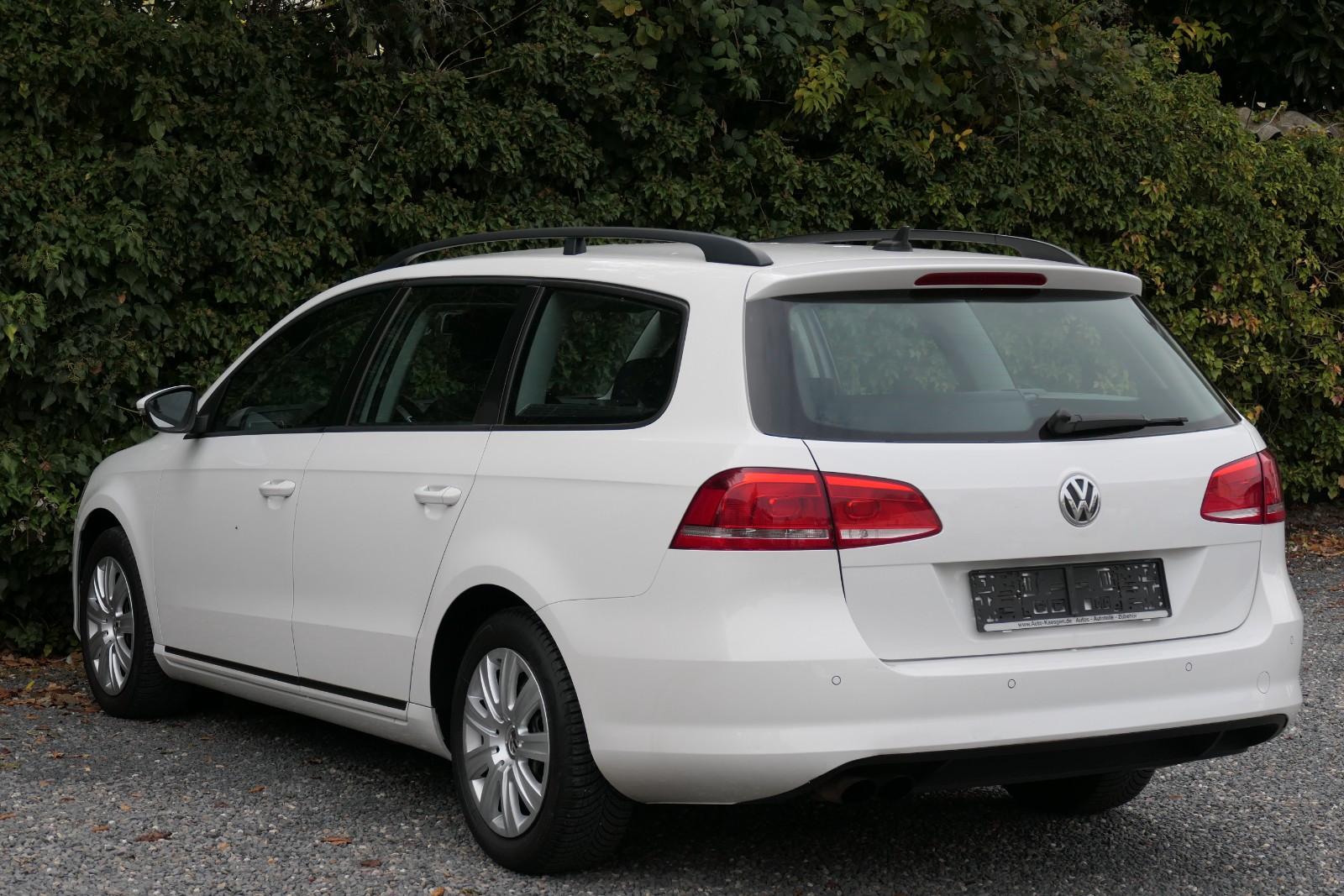 Volkswagen Passat 2012 — photo 10