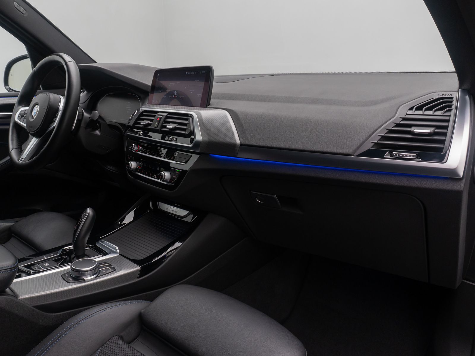 Fahrzeugabbildung BMW X3 xD20i M Sport Alarm HUD DAB Kamera HiFi Komfo