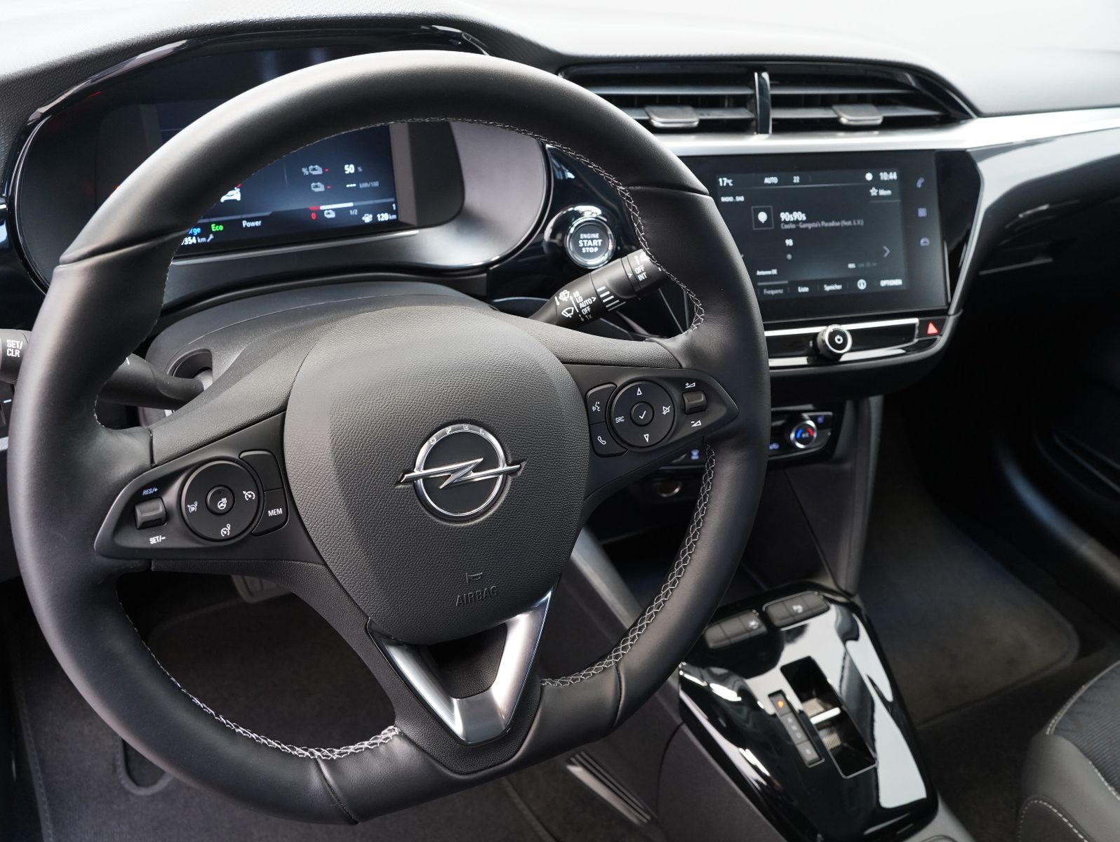 Fahrzeugabbildung Opel Corsa F e Elegance LED/CARPLAY/DAB/11KW