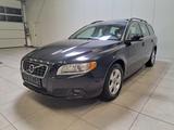 Volvo V70  / SCHIEBEDACH / NAVI / XENON / LEDER - Volvo V70 mit Diesel-Antrieb: Kombi
