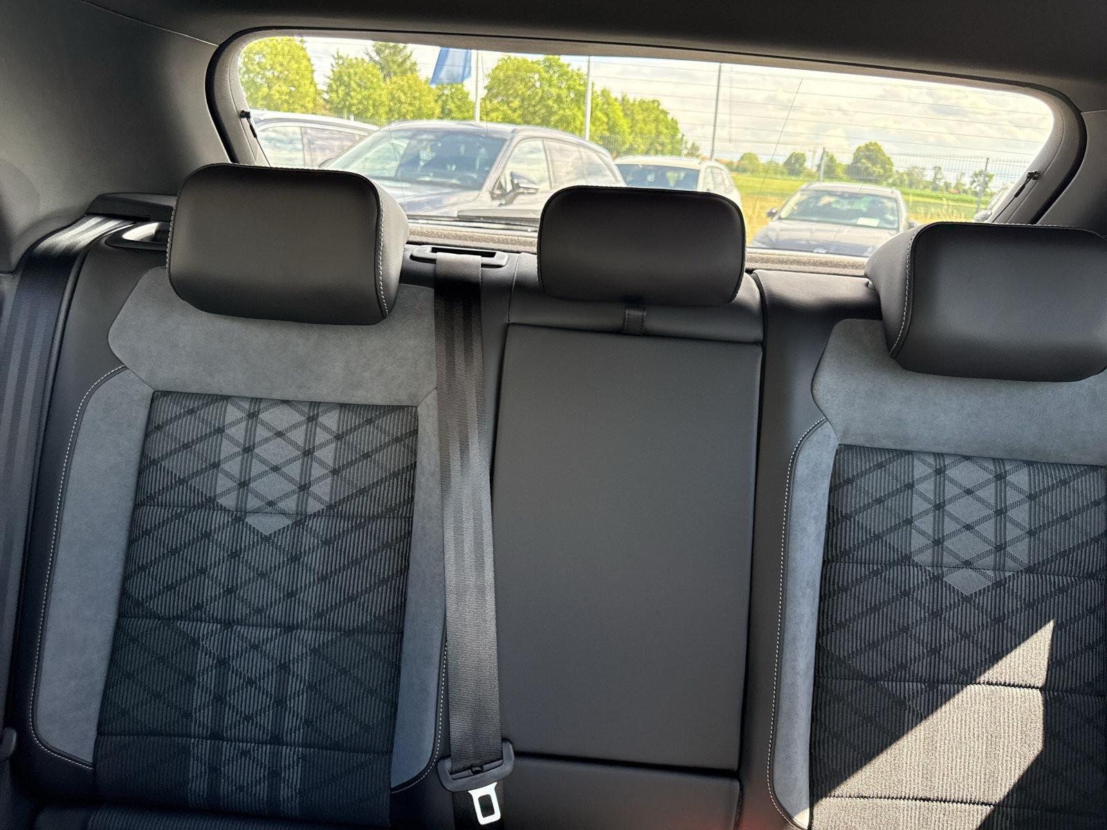 Volkswagen T-Roc R-Line 1.5TSI DSG AHK Black Sytle +2J Garn, миниатюра 21