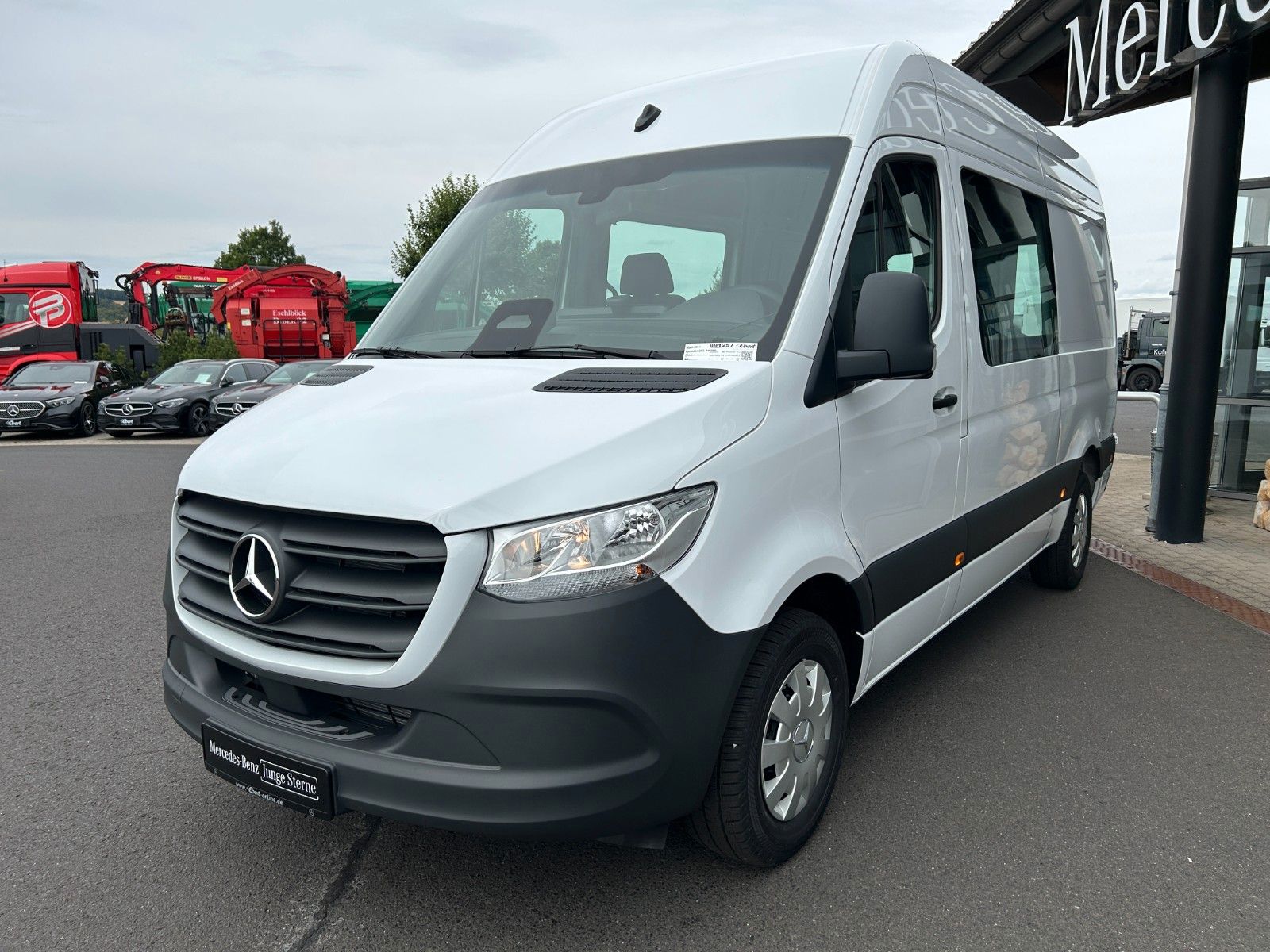 Fahrzeugabbildung Mercedes-Benz Sprinter 317 CDI DoKa/Mixto Stdheiz AHK Kamera
