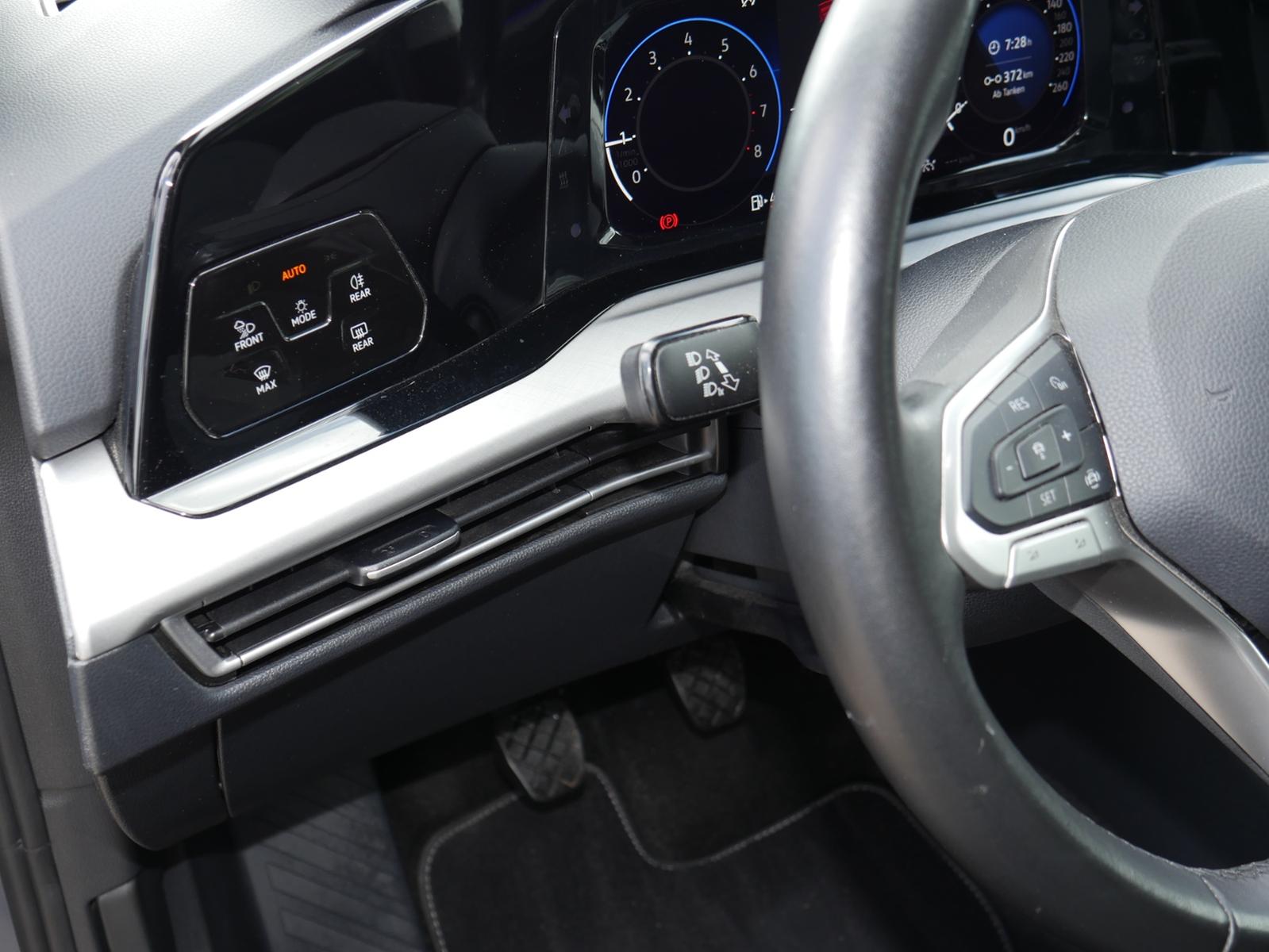 Volkswagen Golf VIII 1.0 TSI Life NAVI ACC SITZHZG LED MFL, миниатюра 9
