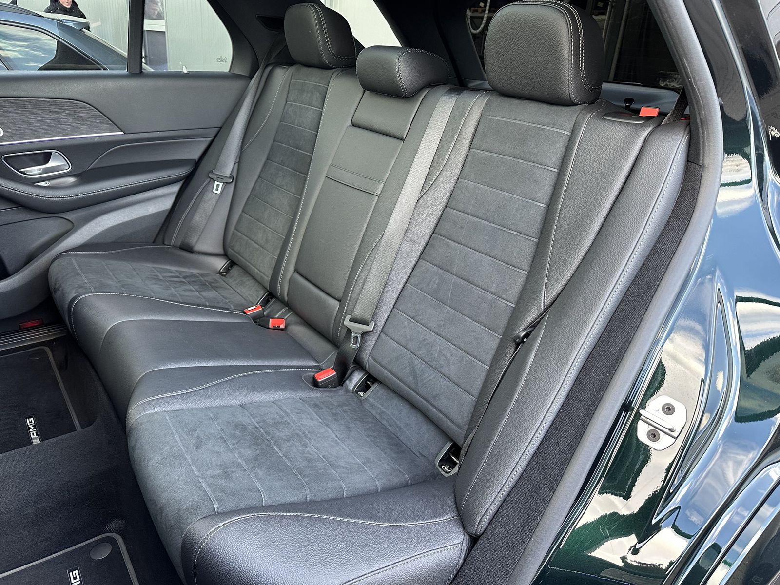 Fahrzeugabbildung Mercedes-Benz GLE 350de 4M AMG-Line NAV+LED+AHK+PANO+360°+21ZO