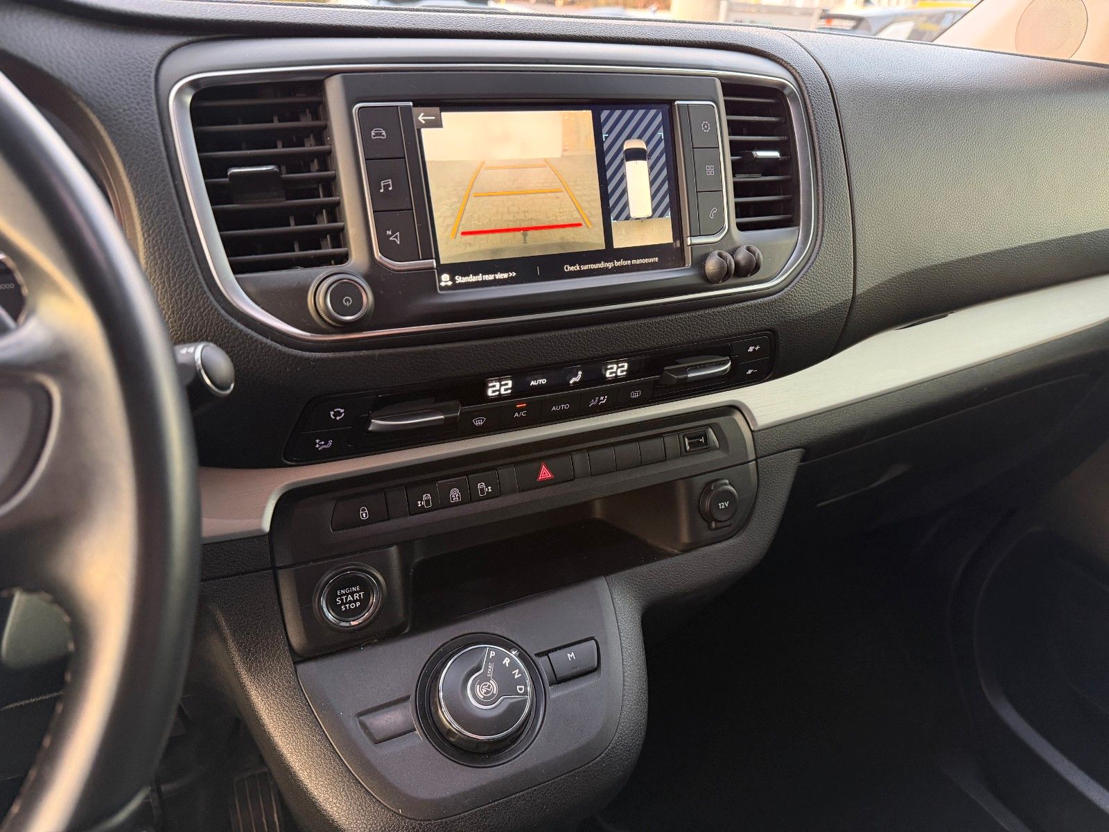 Fahrzeugabbildung Opel Zafira Life Elegance M AHK/Standheizung/8-Sitze!