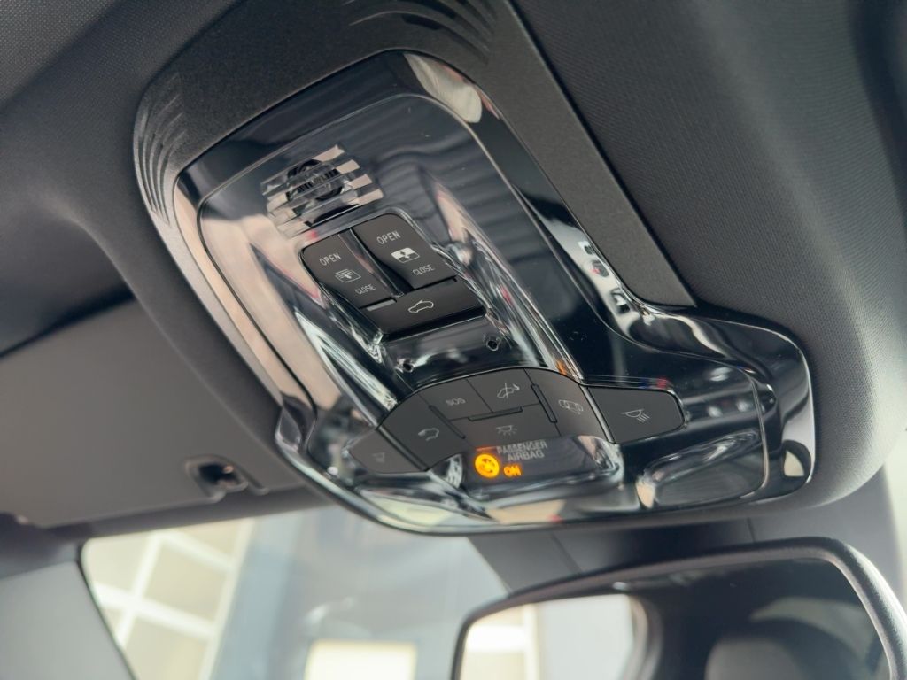 Fahrzeugabbildung Alfa Romeo Giulia Veloce Q4, Leder, Schiebedach, PDC, Rückf