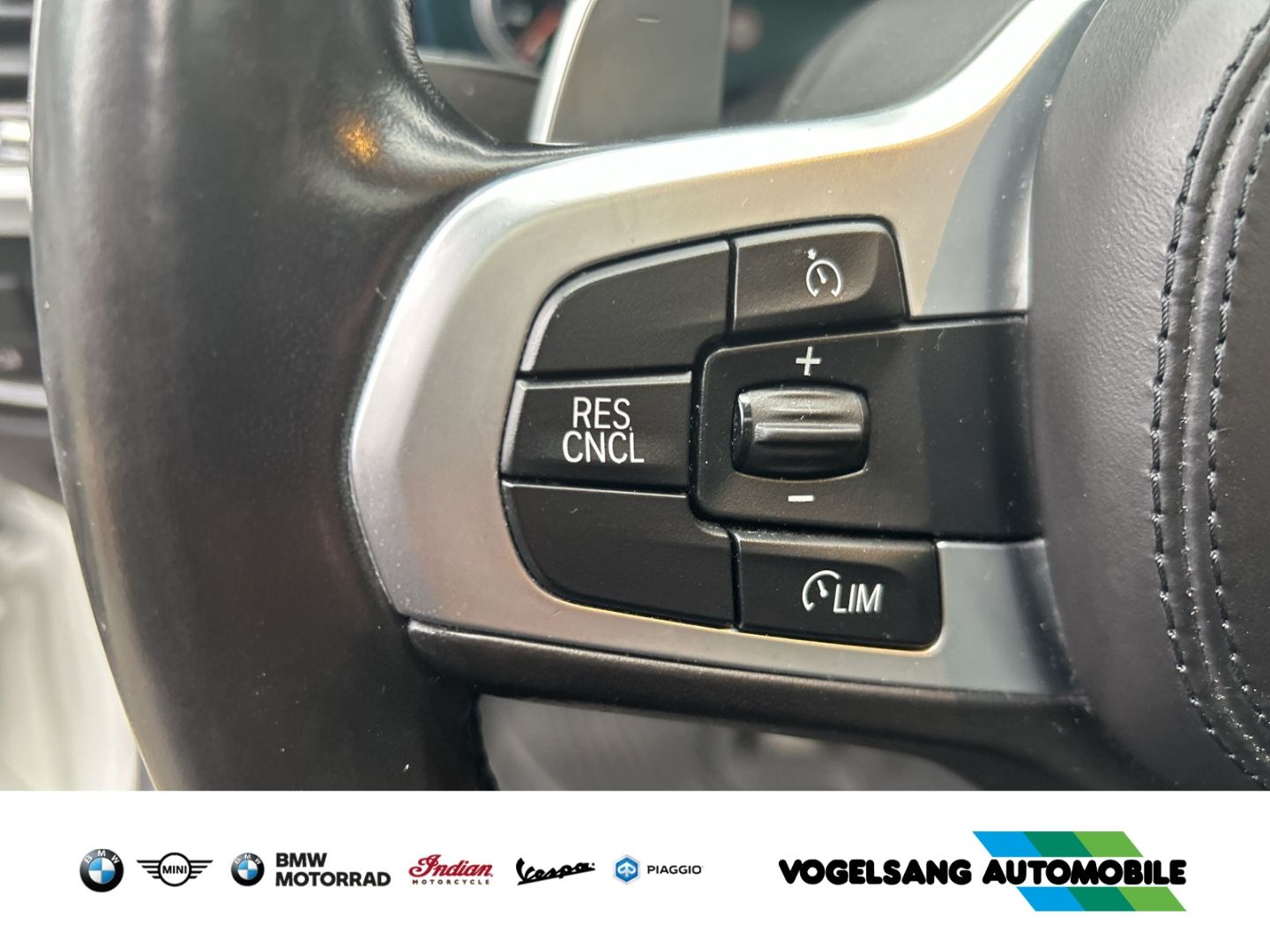 Fahrzeugabbildung BMW X3 xDrive30iA,M Sport,Panodach,Standheizung,Head