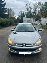 Peugeot 206 1.4 2004 - Peugeot 206 aus 2004: 1.4