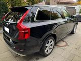 Volvo XC90 B5 D AWD Geartronic Momentum Pro Moment... - Volvo XC90 Gebrauchtwagen in München