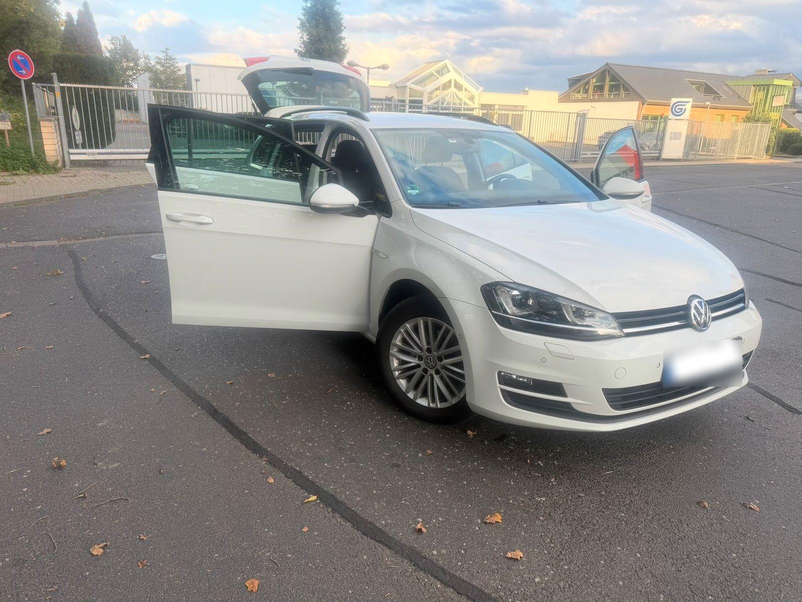 Volkswagen Golf 2015 — interior