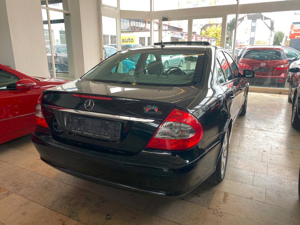 Mercedes-Benz E 320
