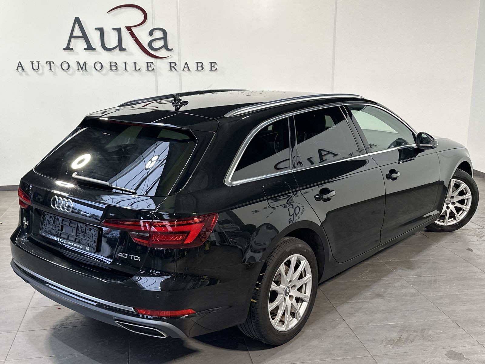Fahrzeugabbildung Audi A4 Avant 40 TDI S-Tronic Sport NAV+LED+VCOCKPIT