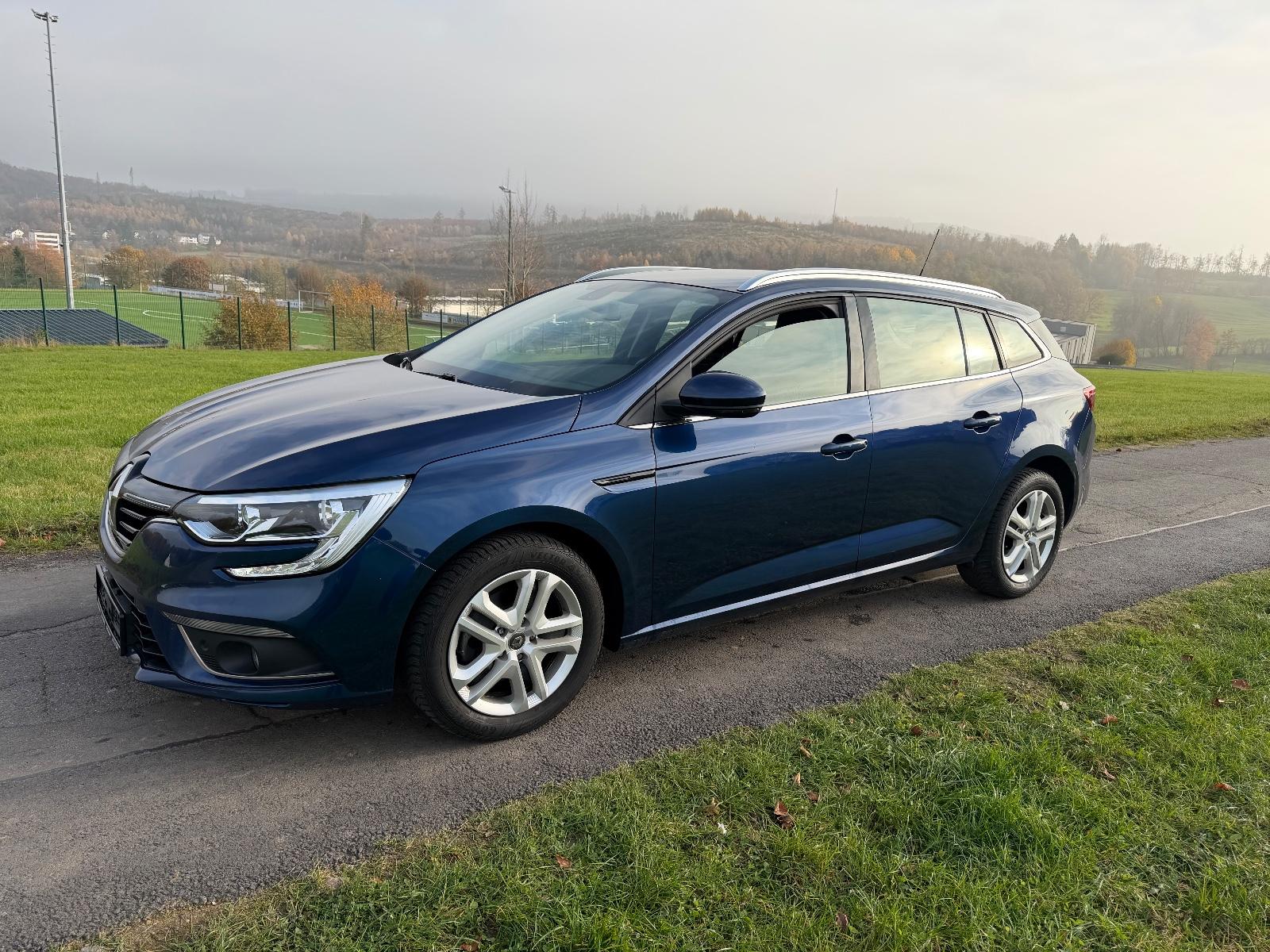 Renault Megane IV Grandtour Business Edition, миниатюра 2