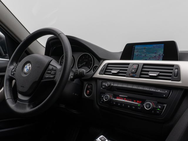 Foto Nummer 34: BMW 320d